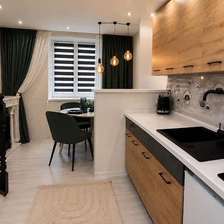 атмосферні дворівневі в центрі, самопоселення Apartment Lviv